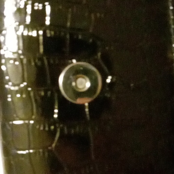 Ladies patten leather crossbody clutch nwt - Picture 9 of 9